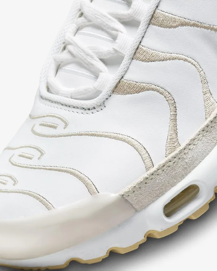 All Shoes Women Nike Air Max Plus PRM Summit Whitesand Driftsailpale Vanilla