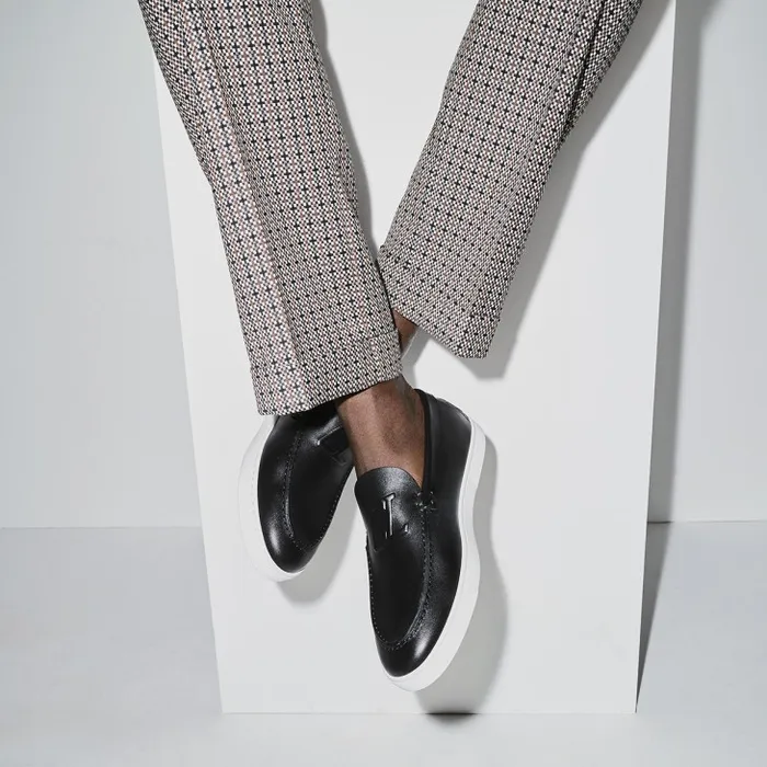 Christian Louboutin Loafers and Moccasins Men Varsiboat Boat Shoes 8211 Calf Leather 8211 Black Christian Louboutin Loafers and Moccasins Men Varsiboat Boat Shoes 8211 Calf Leather 8211 Black