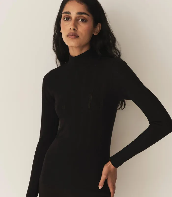 DEN Tees Women Nessa Tee Black
