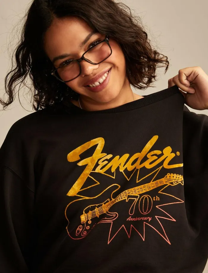 Fender 70th Anniversary Crew Fleece Jet Black Women Lucky Brand Graphic Tees