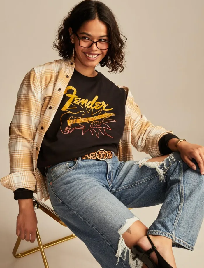 Fender 70th Anniversary Crew Fleece Jet Black Women Lucky Brand Graphic Tees