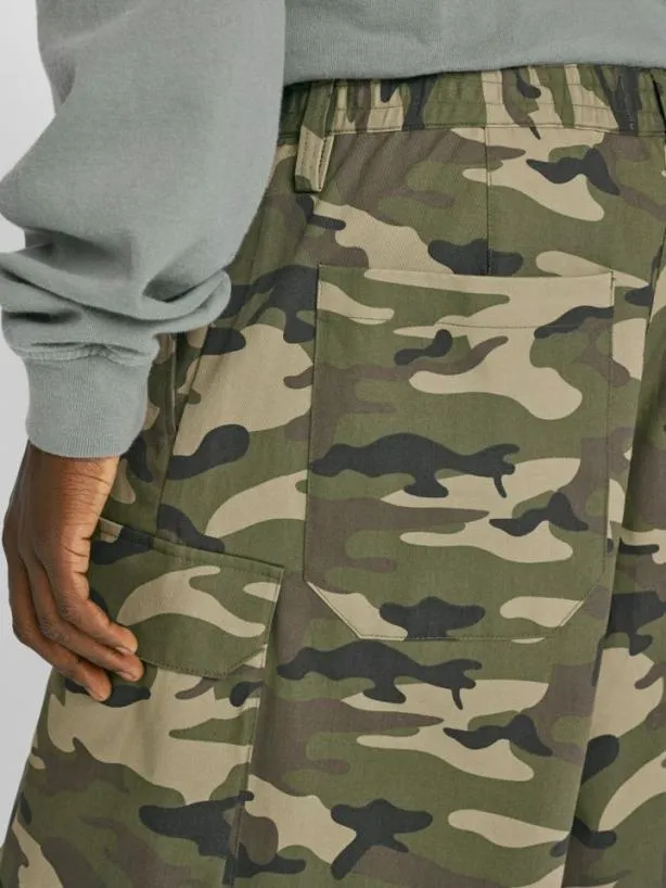Frame Cargo Shorts In CamoNoir Camonoir Men Pants and Shorts Frame Cargo Shorts In CamoNoir Camonoir Men Pants and Shorts