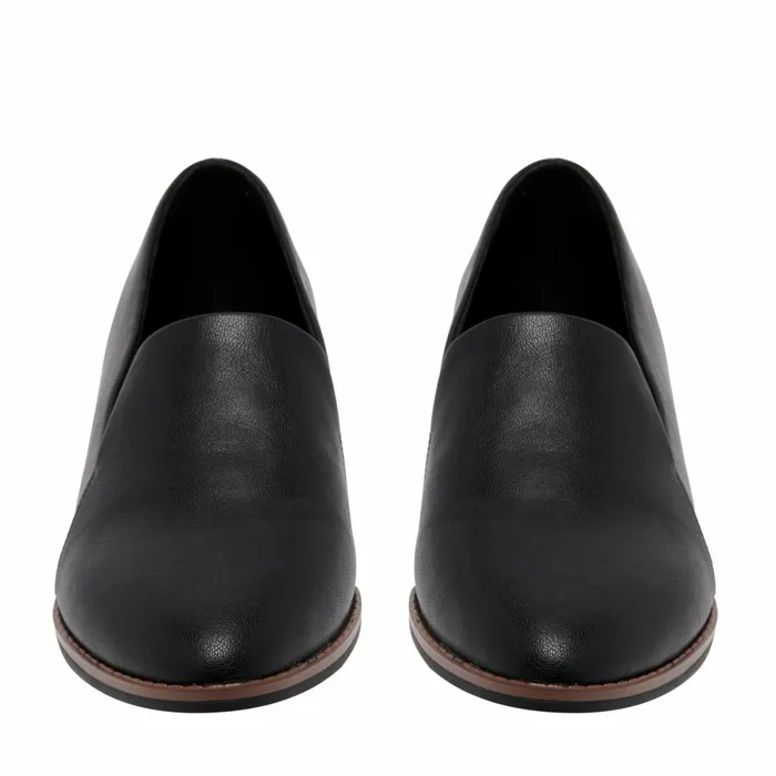 HUGHS Black Women Nine West Flats