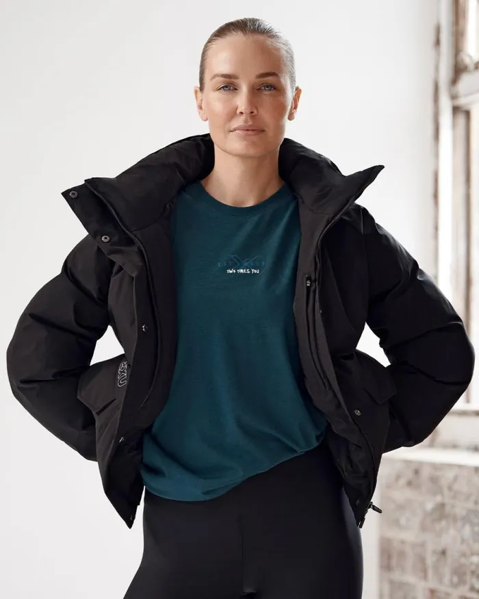 Jackets and Vests Womens 2XU Commute Insulation Jacket Black