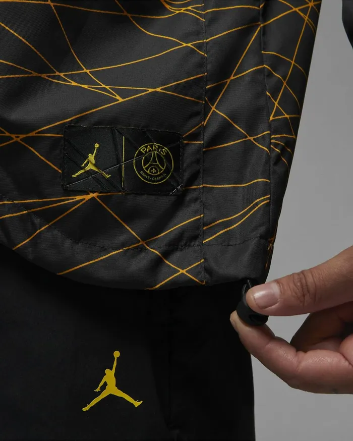 Jackets Men Nike Paris SaintGermain Blacktour Yellow