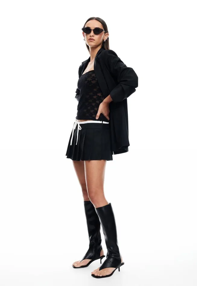 Lioness Fashion DYNASTY MINI SKORT Onyx Women Skirts Lioness Fashion DYNASTY MINI SKORT Onyx Women Skirts