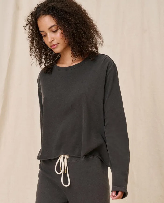 Long Sleeve Tees Women The Great The Long Sleeve Crop Tee Washed Black Long Sleeve Tees Women The Great The Long Sleeve Crop Tee Washed Black