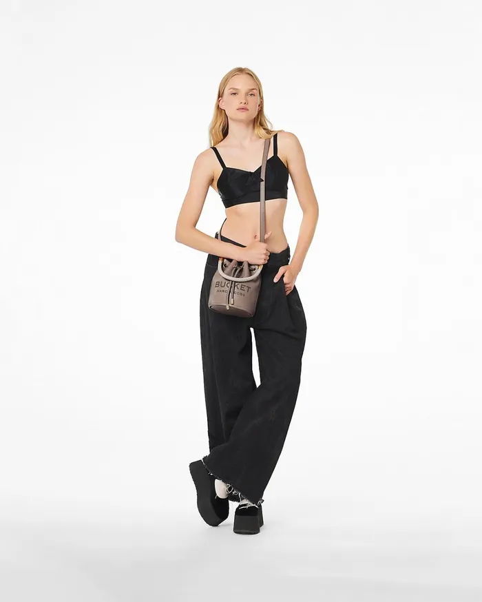 Marc Jacobs Bucket Bags Women The Leather Bucket Bag Cement
