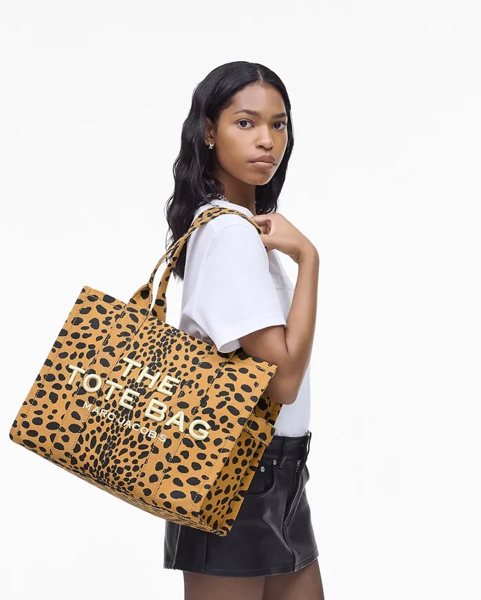 Marc Jacobs The Tote Bag Women The Cheetah Canvas Large Tote Bag Black Multi