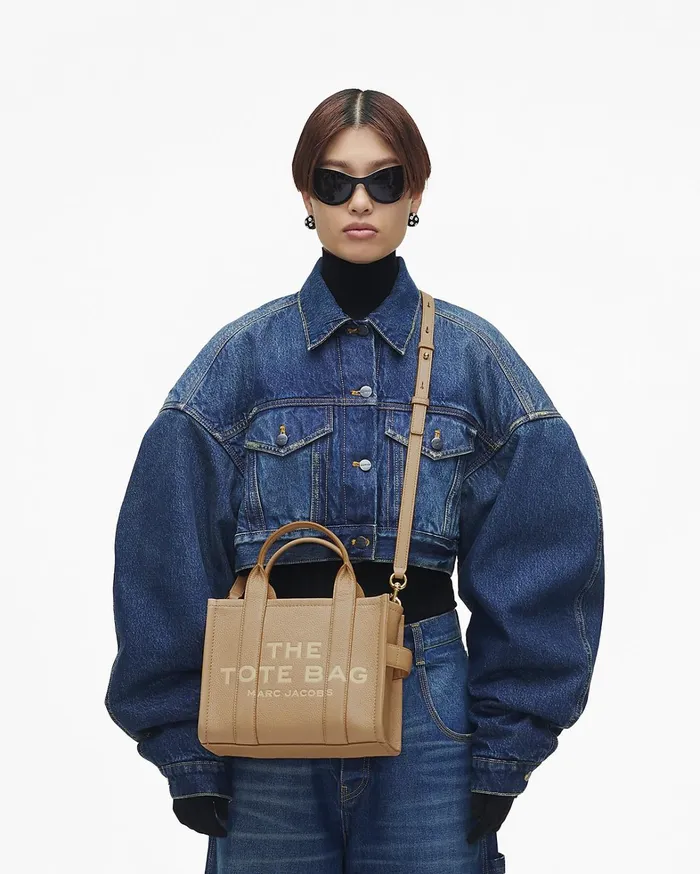 Marc Jacobs The Tote Bag Women The Leather Small Tote Bag Camel