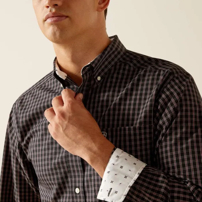 Men Button Down Shirts Ariat Wrinkle Free Brooklyn Fitted Shirt Black