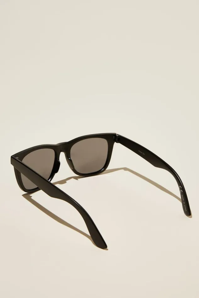 Men Sunglasses Cotton On Beckley Polarized Sunglasses Matte Black Smoke Men Sunglasses Cotton On Beckley Polarized Sunglasses Matte Black Smoke