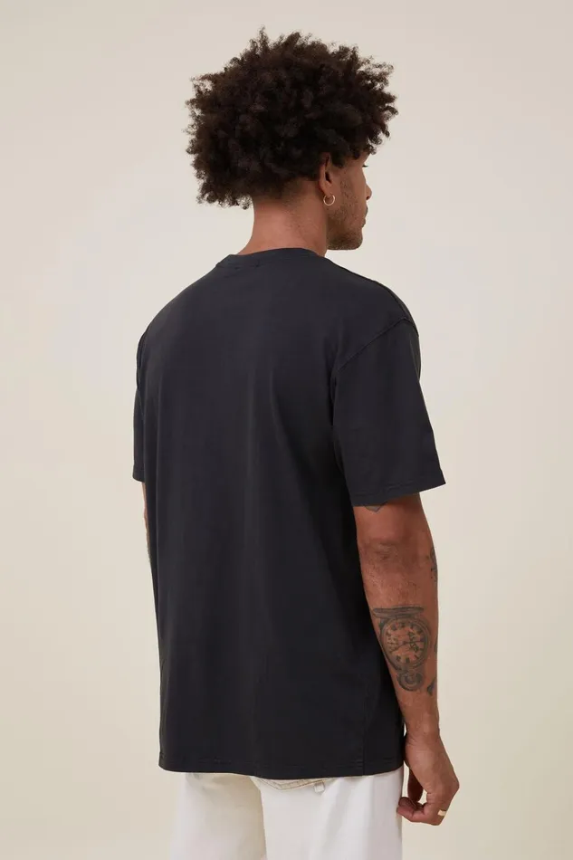 Men Tees and Tanks Cotton On Special Edition TShirt Lcn Cor Washed Blackcorona 8211 Bottle Cap Men Tees and Tanks Cotton On Special Edition TShirt Lcn Cor Washed Blackcorona 8211 Bottle Cap