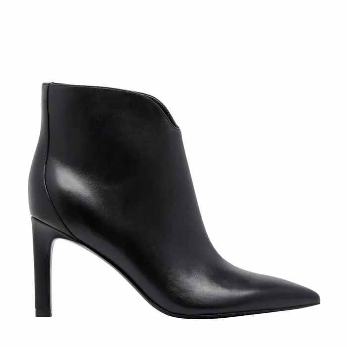 MIKALE Black Women Nine West Boots