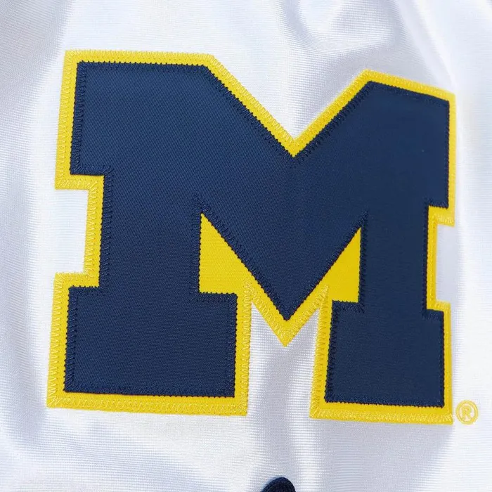 Mitchell and Ness Authentic University Of Michigan 1991 Shorts Men Shorts Mitchell and Ness Authentic University Of Michigan 1991 Shorts Men Shorts
