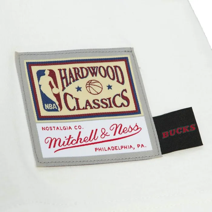 Mitchell and Ness Cream SS Tee Milwaukee Bucks Men TShirts and Tops