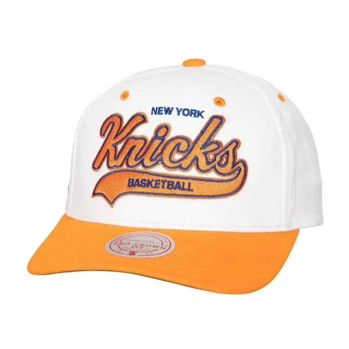 Mitchell and Ness Tail Sweep Pro Snapback New York Knicks Men Hats and Headwear