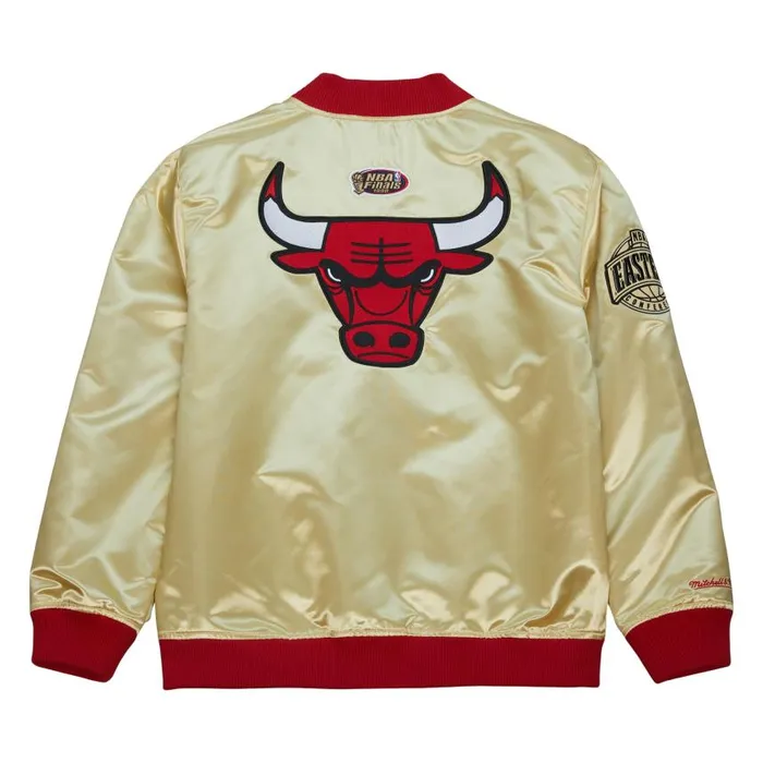 Mitchell and Ness Team OG 20 Lightweight Satin Jacket Vintage Logo Chicago Bulls Men Jackets and Outerwear Mitchell and Ness Team OG 20 Lightweight Satin Jacket Vintage Logo Chicago Bulls Men Jackets and Outerwear