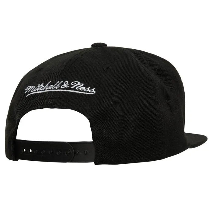 Mitchell and Ness XL BWG Snapback Minnesota Timberwolves Men Hats and Headwear