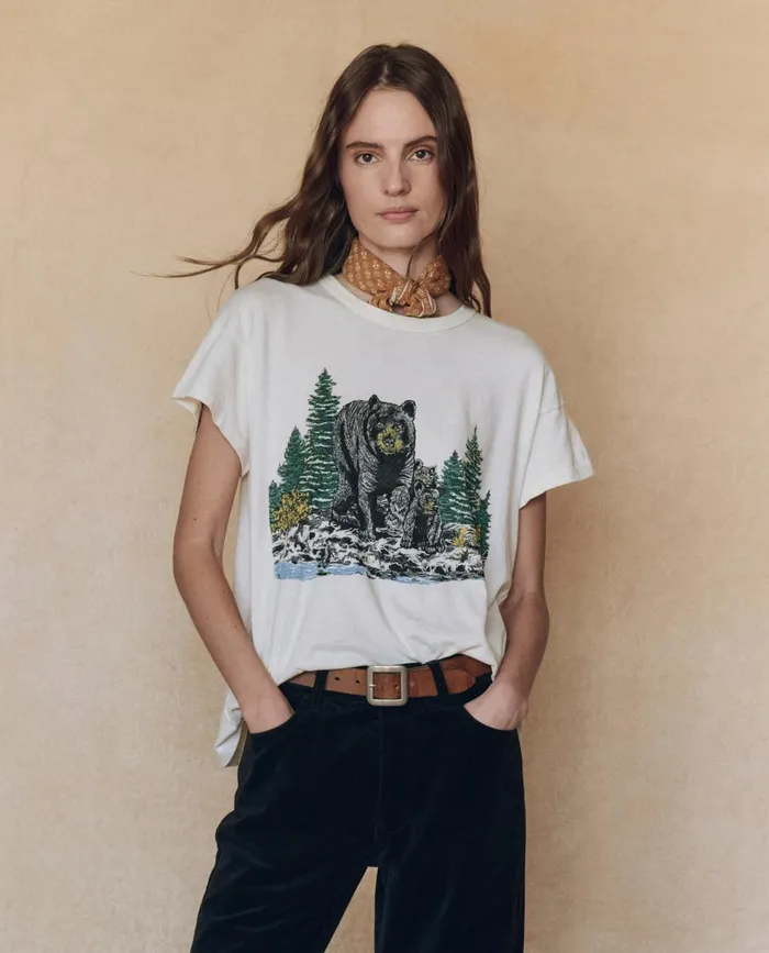 Novelty Tees and Sweats Women The Great The Boxy Crew Graphic Washed White With Black Bear Graphic Novelty Tees and Sweats Women The Great The Boxy Crew Graphic Washed White With Black Bear Graphic