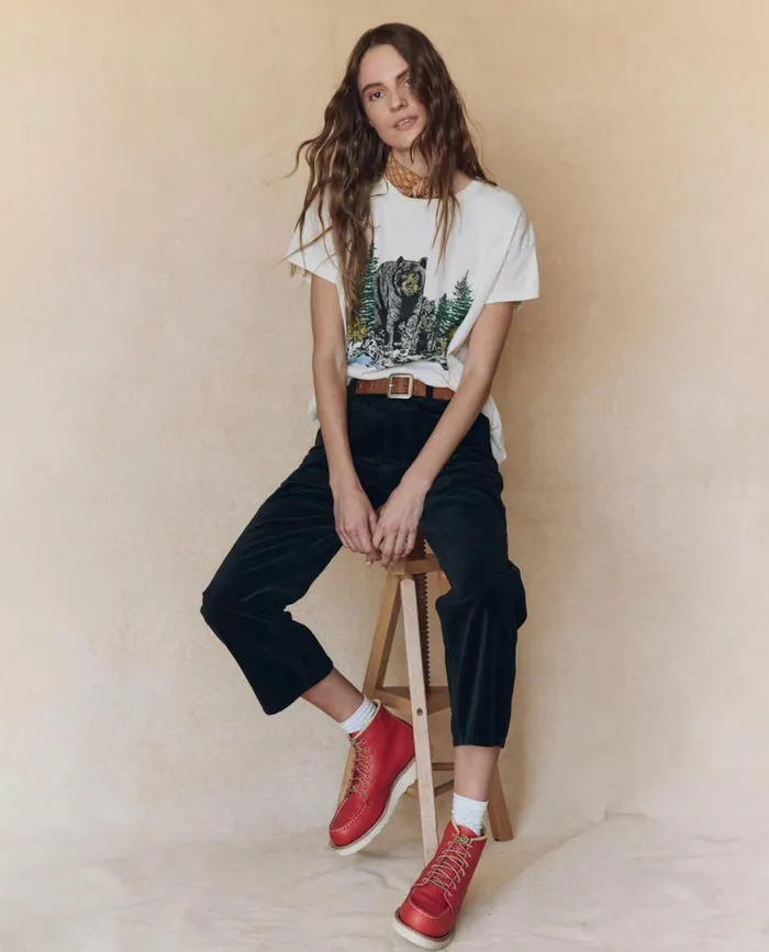 Novelty Tees and Sweats Women The Great The Boxy Crew Graphic Washed White With Black Bear Graphic Novelty Tees and Sweats Women The Great The Boxy Crew Graphic Washed White With Black Bear Graphic