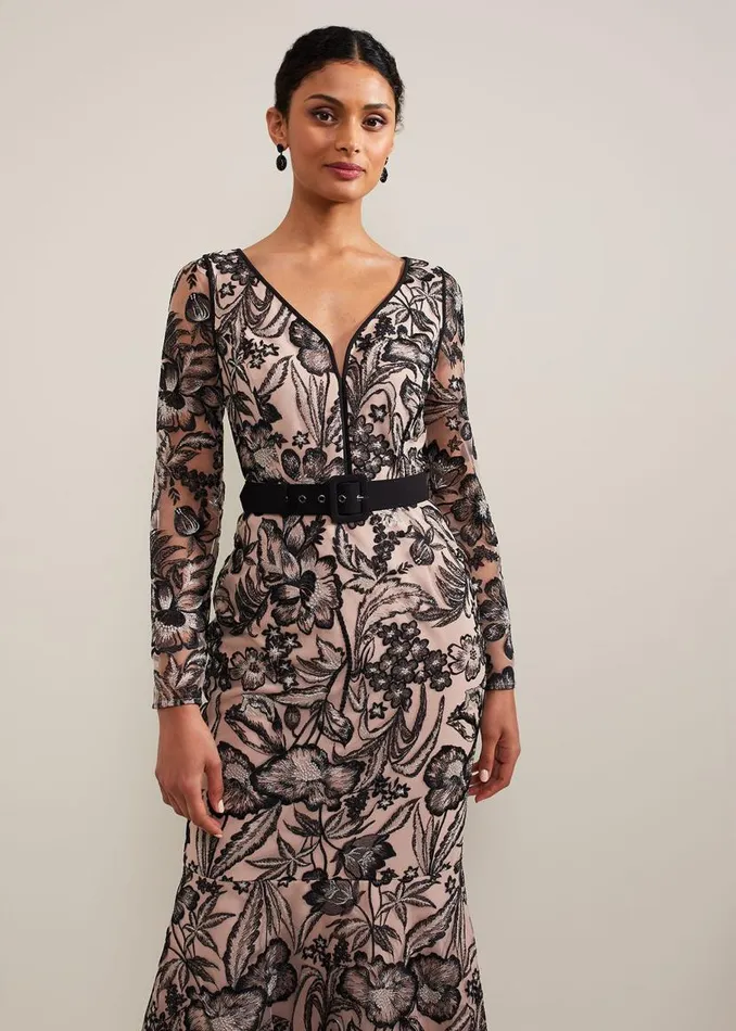 Phase Eight Dresses Nola VNeck Embroidered Maxi Dress Multicoloured 8211 Women Phase Eight Dresses Nola VNeck Embroidered Maxi Dress Multicoloured 8211 Women