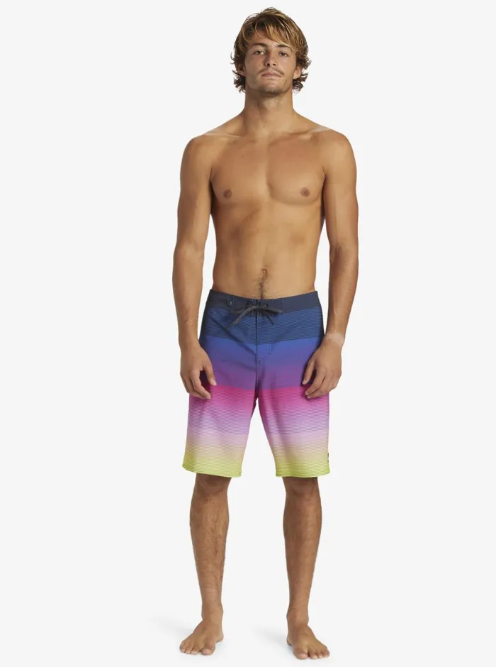 Quiksilver Surfsilk Massive 20034 Boardshorts Dark Navy Mens Boardshorts