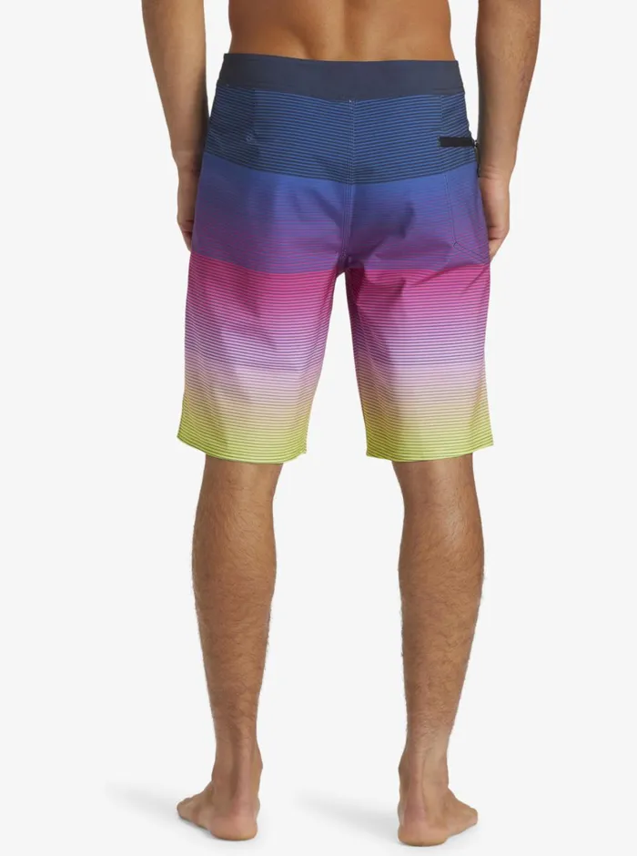 Quiksilver Surfsilk Massive 20034 Boardshorts Dark Navy Mens Boardshorts