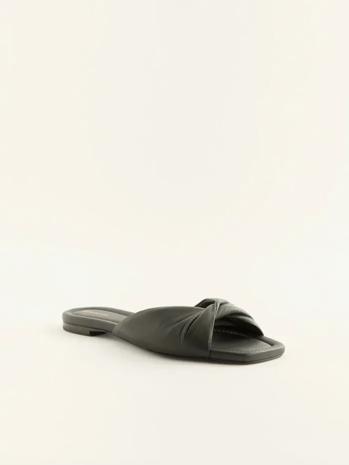 Reformation Sandals Mikki Twist Flat Sandal Black 8211 Women Reformation Sandals Mikki Twist Flat Sandal Black 8211 Women