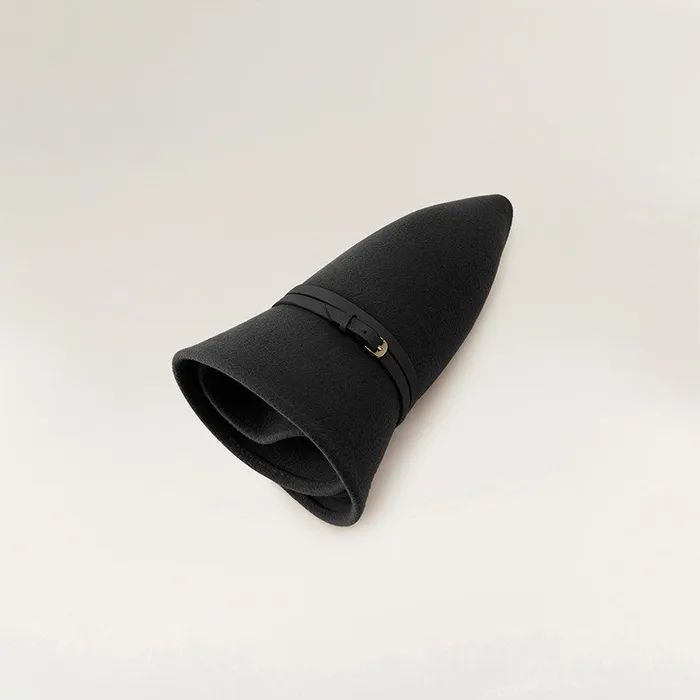 Round Crown Hats Helen Kaminski Alto 6 Blackblack