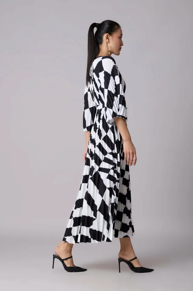 Scarlet Sage Dresses Ariel Maxi Dress 8211 Black and White 8211 Women
