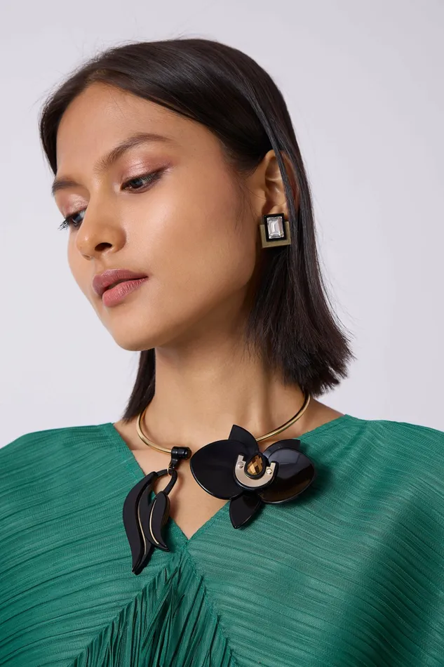 Scarlet Sage Earrings Swarowski Black Gold Studs 8211 Women