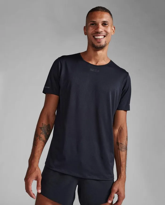 Short Sleeve Mens 2XU Light Speed Tech Tee Blackblack Reflective