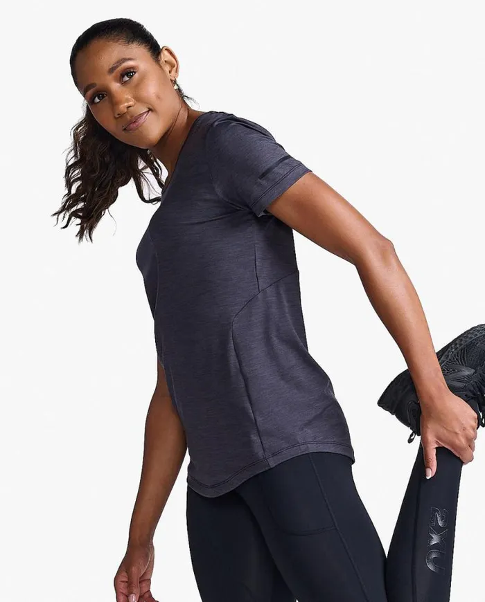 Short Sleeve Womens 2XU Motion Tee India Inkblack