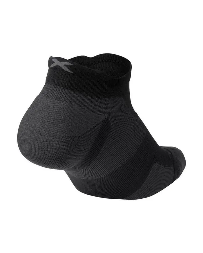 Socks Accessories 2XU Vectr Cushion No Show Socks Blacktitanium