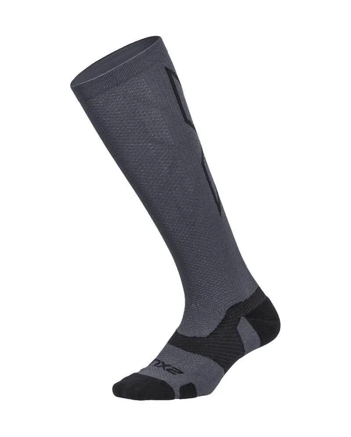 Socks Accessories 2XU Vectr Light Cushion Full Length Compression Socks Titaniumblack