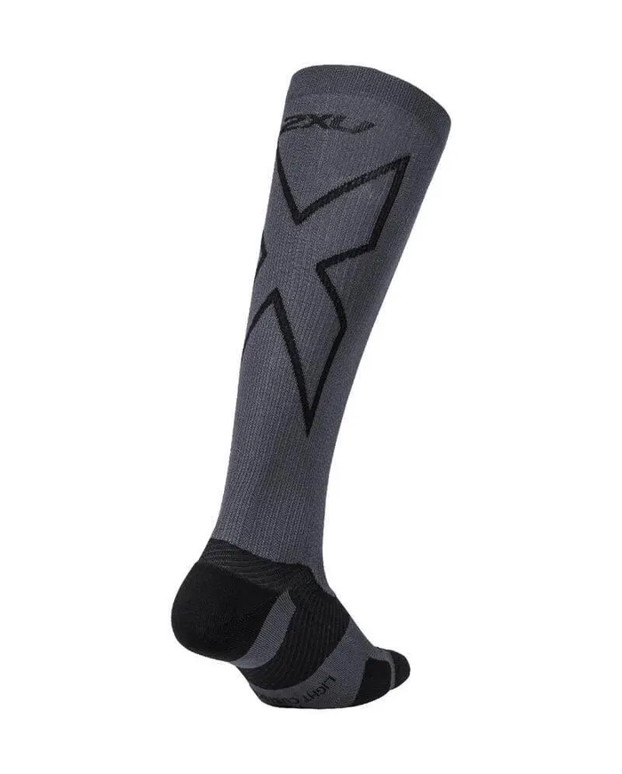 Socks Accessories 2XU Vectr Light Cushion Full Length Compression Socks Titaniumblack