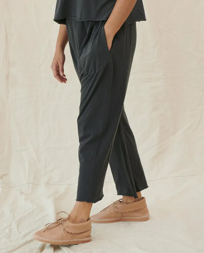 Sweatpants Women The Great The Jersey Crop Washed Black Sweatpants Women The Great The Jersey Crop Washed Black