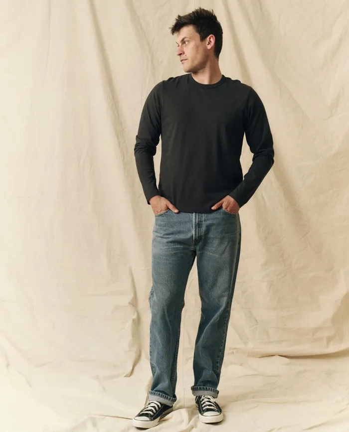 Tees and Sweats Men The Great The Men039s Pure Knits Long Sleeve Slim Crew Solid Almost Black