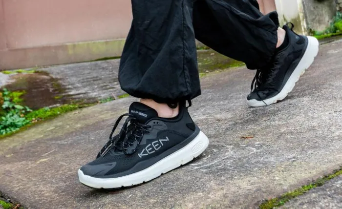 Wk450 BlackStar White Walking Shoe Women KEEN Walk