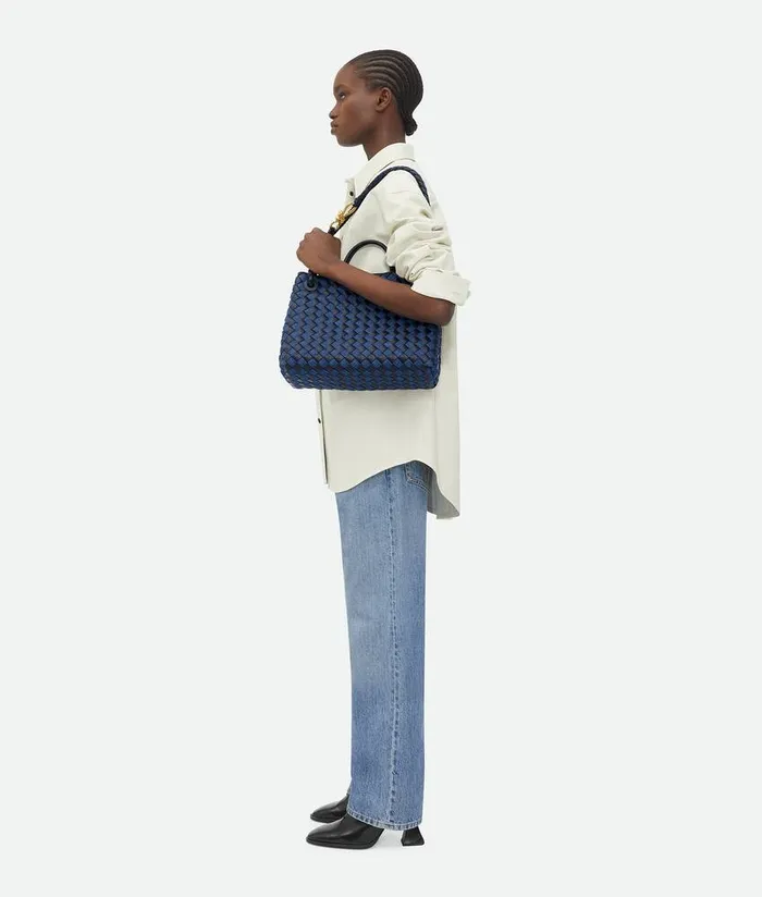 Women Bottega Veneta Crossbody Andiamo Abyssindigo