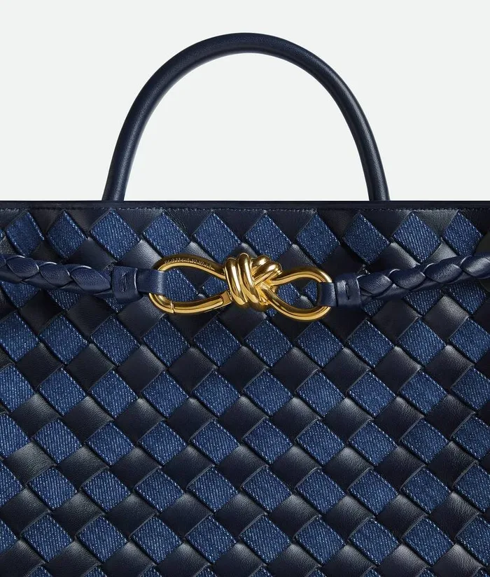 Women Bottega Veneta Crossbody Andiamo Abyssindigo