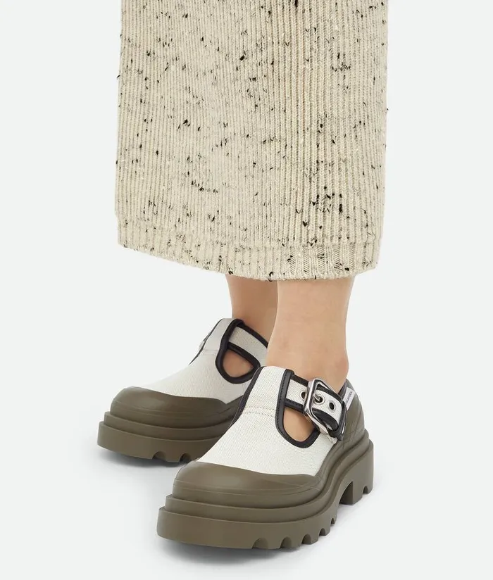 Women Bottega Veneta Flats Trek MaryJane Naturalblackliana