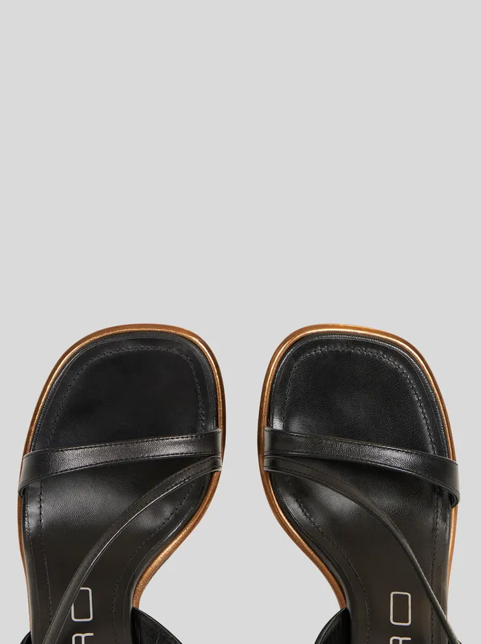 Women Etro Sandals And Clogs Leather Sandals And Straps Black