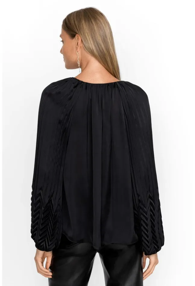 Women Gemma Pleated Blouse Black Johnny Was Tops