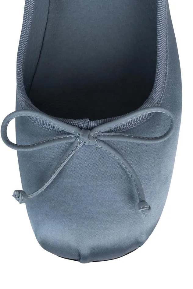 Women Jeffrey Campbell Ballet Flats TUTU Light Grey Satin