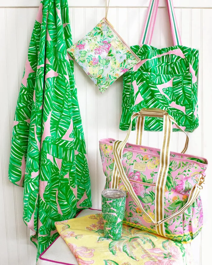 Women Lilly Pulitzer Bags Towel Tote Conch Shell Pink Lets Go Bananas Women Lilly Pulitzer Bags Towel Tote Conch Shell Pink Lets Go Bananas