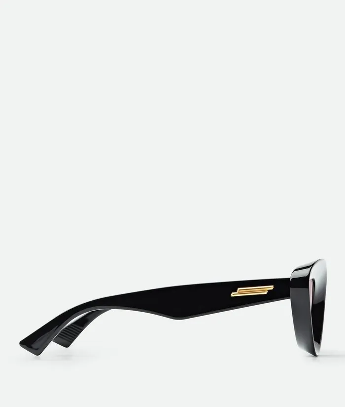 WomenMen Bottega Veneta Sunglasses Sharp Cat Eye Sunglasses Blackgrey
