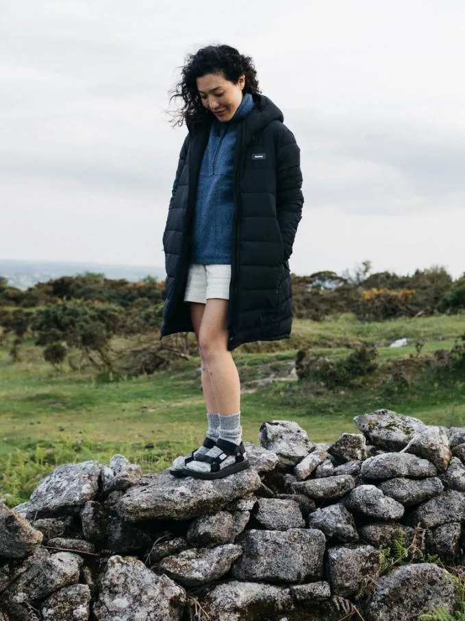 Women Sidus Insulated Jacket Black Finisterre Jackets Coats and Gilets