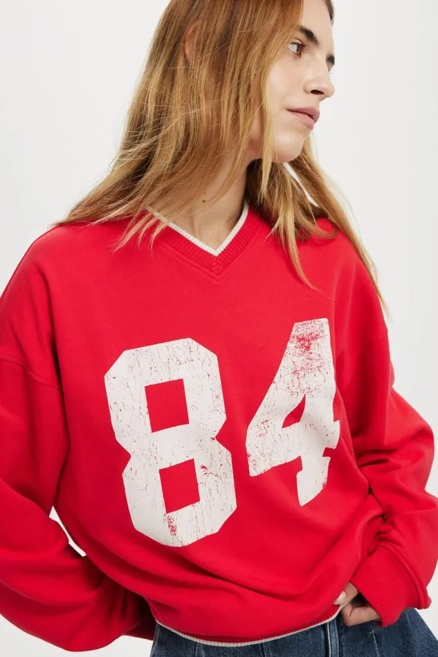 Women Sweats and Hoodies Cotton On Classic Fleece Graphic V Neck Sweatshirt 84 Scarlet Red Women Sweats and Hoodies Cotton On Classic Fleece Graphic V Neck Sweatshirt 84 Scarlet Red